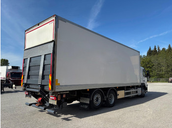 Refrigerator truck VOLVO FM460: picture 4