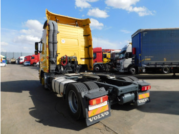 Tractor unit Volvo Fh 460: picture 4