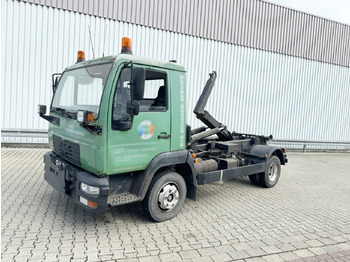 Hook lift truck MAN