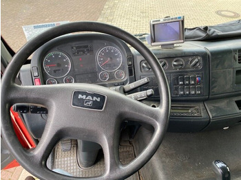 Interior photo 3: Beverage truck MAN TGM 26.340 6x2-4 LL TGM 26.340 6x2-4 LL Getränkewagen, Lenk-/Liftachse, LBW BÄR