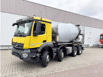 Concrete mixer truck LIEBHERR