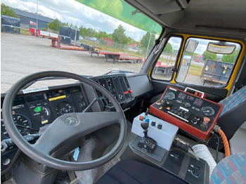 Interior photo 1: Cab chassis truck Mercedes-Benz SK II 2631 6x4 SK II 2631 6x4, Winterdienstausstattung