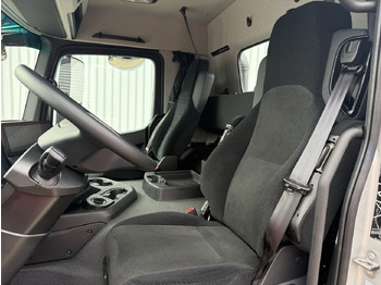 New Tractor unit Mercedes-Benz Arocs 1853 AS 4x4 Arocs 1853 AS 4x4, Retarder, MultimediaCockpit, Navi: picture 4 New Tractor unit Mercedes-Benz Arocs 1853 AS 4x4 Arocs 1853 AS 4x4, Retarder, MultimediaCockpit, Navi: picture 4