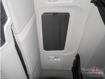 Curtainsider truck SCANIA R 410 B6x2*4NB - Pritsche / Plane / LBW -: picture 4 Curtainsider truck SCANIA R 410 B6x2*4NB - Pritsche / Plane / LBW -: picture 4