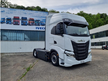Tractor unit IVECO S-WAY