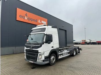 Cab chassis truck VOLVO FM 380