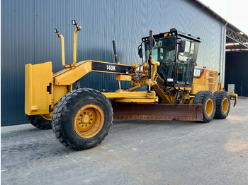 Grader CATERPILLAR 140K