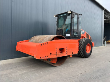 Roller CATERPILLAR
