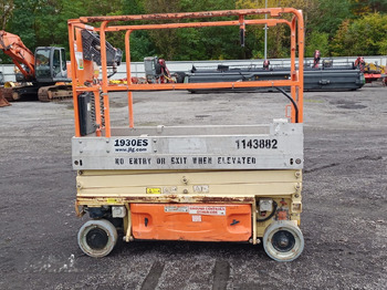 Scissor lift JLG