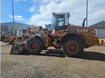 Wheel loader CASE 621 D: picture 3