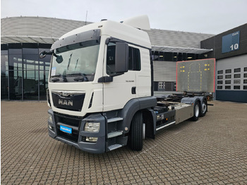 Container transporter/ Swap body truck MAN TGS 26.500