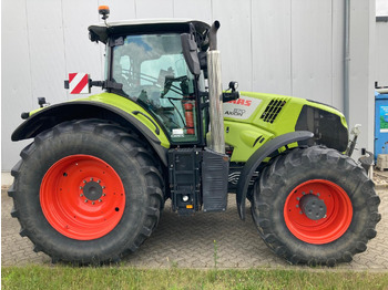 Farm tractor CLAAS Axion 870