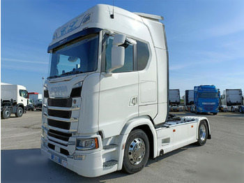 Tractor unit SCANIA S 500