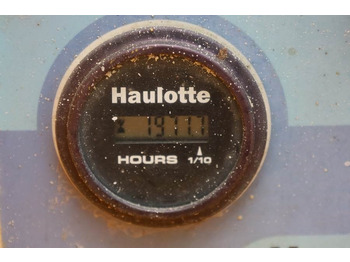 Scissor lift Haulotte H15SXL Diesel, 4x4 Drive, 15m Working Height, 500k: picture 5 Scissor lift Haulotte H15SXL Diesel, 4x4 Drive, 15m Working Height, 500k: picture 5