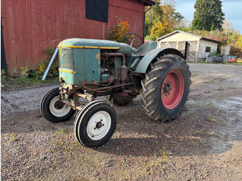 Farm tractor DEUTZ