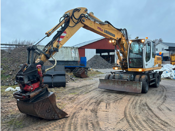 Excavator LIEBHERR A 900