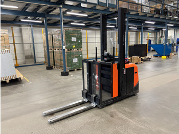 Material handling equipment BT