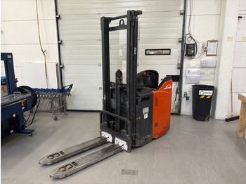 Material handling equipment LINDE L12