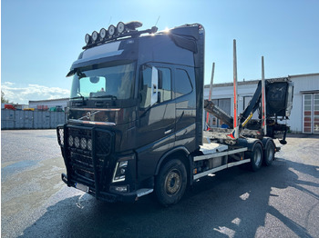 Timber truck VOLVO FH16