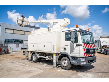 Truck mounted aerial platform COMET