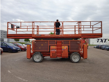 Scissor lift GENIE