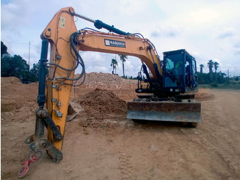 Wheel excavator HYUNDAI