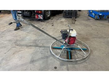 Power trowel