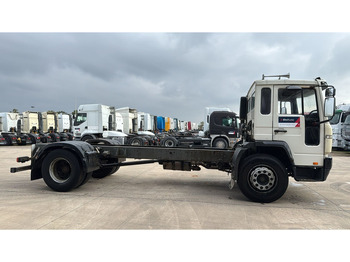 Volvo FL 220 (FULL STEEL SUSP. / 10 BOLTS / 18 TONS / VERY CLEAN CHASSIS !!! / CHASSIS 5.50M LENGHT) leasing Volvo FL 220 (FULL STEEL SUSP. / 10 BOLTS / 18 TONS / VERY CLEAN CHASSIS !!! / CHASSIS 5.50M LENGHT): picture 3