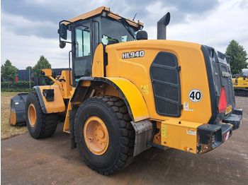Wheel loader Hyundai HL 940: picture 3