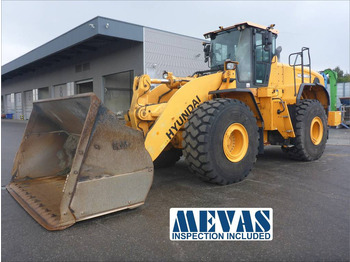 Wheel loader HYUNDAI