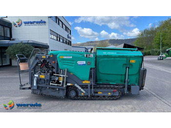 Asphalt paver VÖGELE