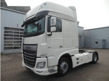 Tractor unit DAF XF 106 530