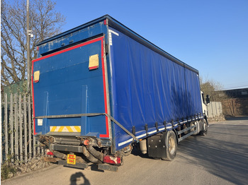 Curtainsider truck Scania P230 4x2 Curtain side: picture 3 Curtainsider truck Scania P230 4x2 Curtain side: picture 3