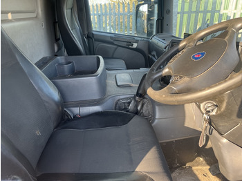 Curtainsider truck Scania P230 4x2 Curtain side: picture 5 Curtainsider truck Scania P230 4x2 Curtain side: picture 5