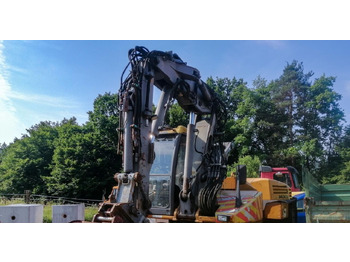 Wheel excavator MECALAC