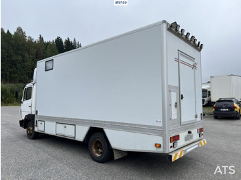 Box truck Mercedes Benz 814 Truck with living quarters/workshop section: picture 3