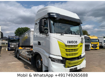 Container transporter/ Swap body truck IVECO S-WAY