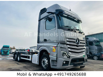 Container transporter/ Swap body truck MERCEDES-BENZ Actros 2545