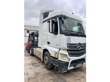 Tractor unit MERCEDES-BENZ Actros 1845