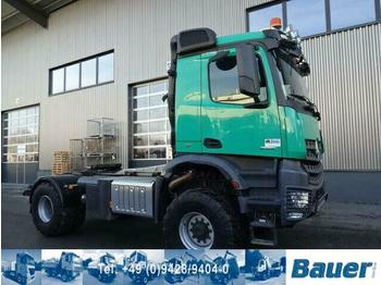 Farm tractor Mercedes-Benz Arocs 2051 Lof. Zugmaschine /4x4/ 64 Tkm: picture 1