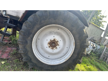 Wheel and tire package for Agricultural machinery Massey Ferguson 3690 koło kompletne tylne 42 cale: picture 3