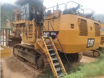 Crawler excavator CATERPILLAR