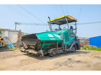 Asphalt paver VÖGELE