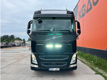 Tractor unit Volvo FH 500 6x4 TANDEM AXLE LIFT: picture 3