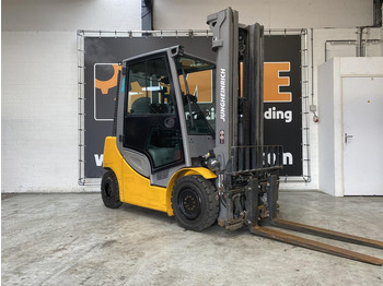 LPG forklift JUNGHEINRICH TFG 425