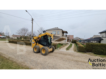 Skid steer loader Caterpillar 242 D 3: picture 3