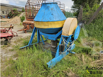 Concrete mixer