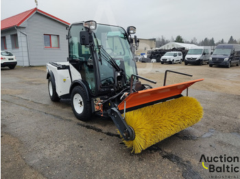 Road sweeper Multihog CX75: picture 2 Road sweeper Multihog CX75: picture 2