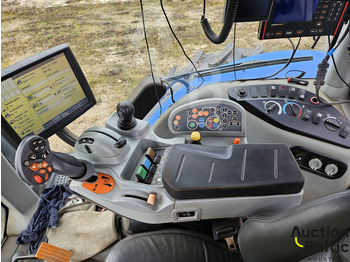 Farm tractor New Holland T 8.410: picture 5