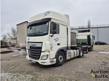 Tractor unit DAF XF 460